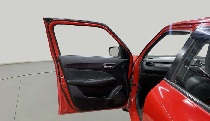 2020 Maruti Swift VXI, Petrol, Manual, 31,985 km, LHS Front Door