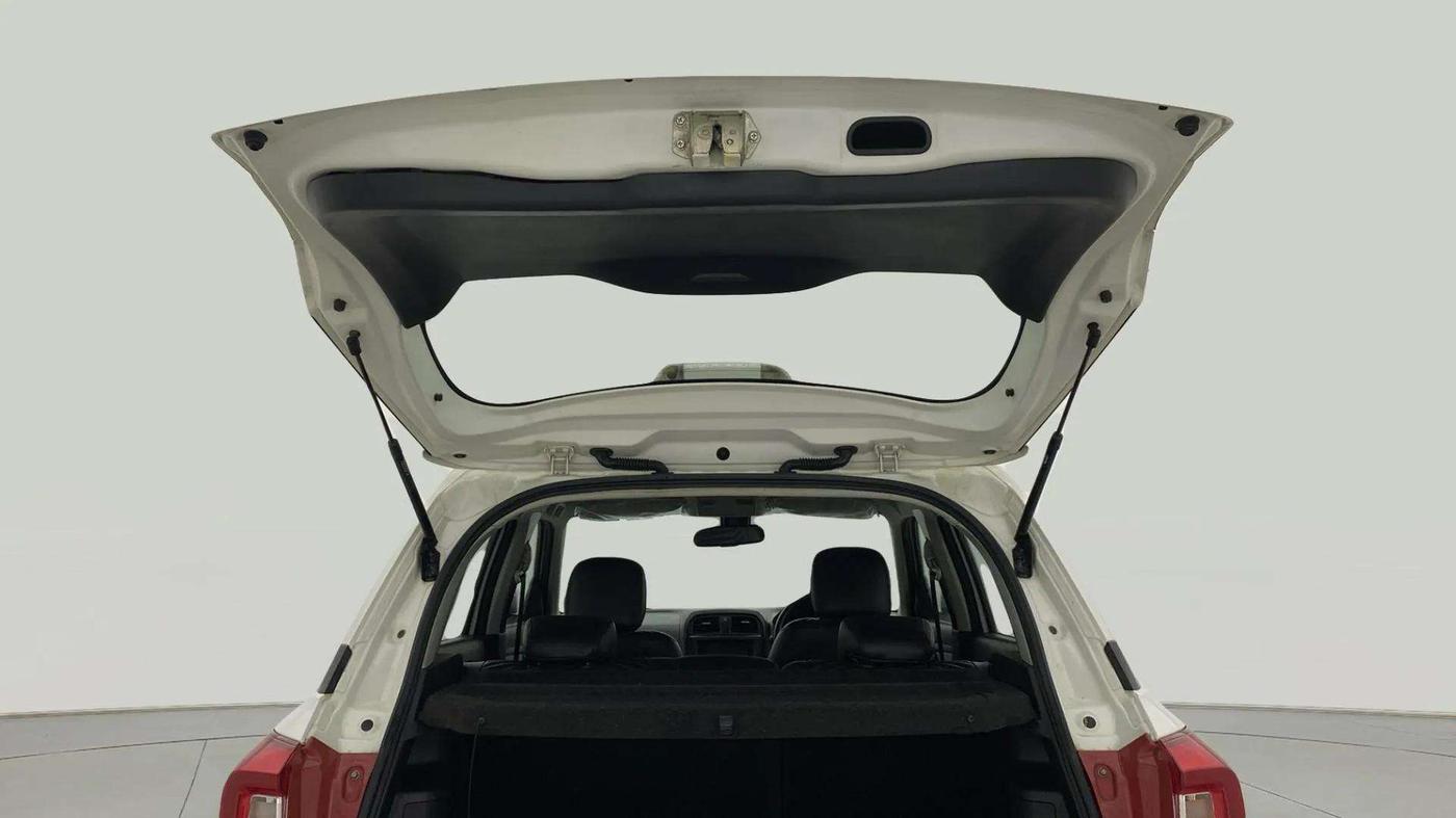2020 Maruti Vitara Brezza ZXI PLUS AT SHVS, Petrol, Automatic, 90,647 km, Boot Door Open