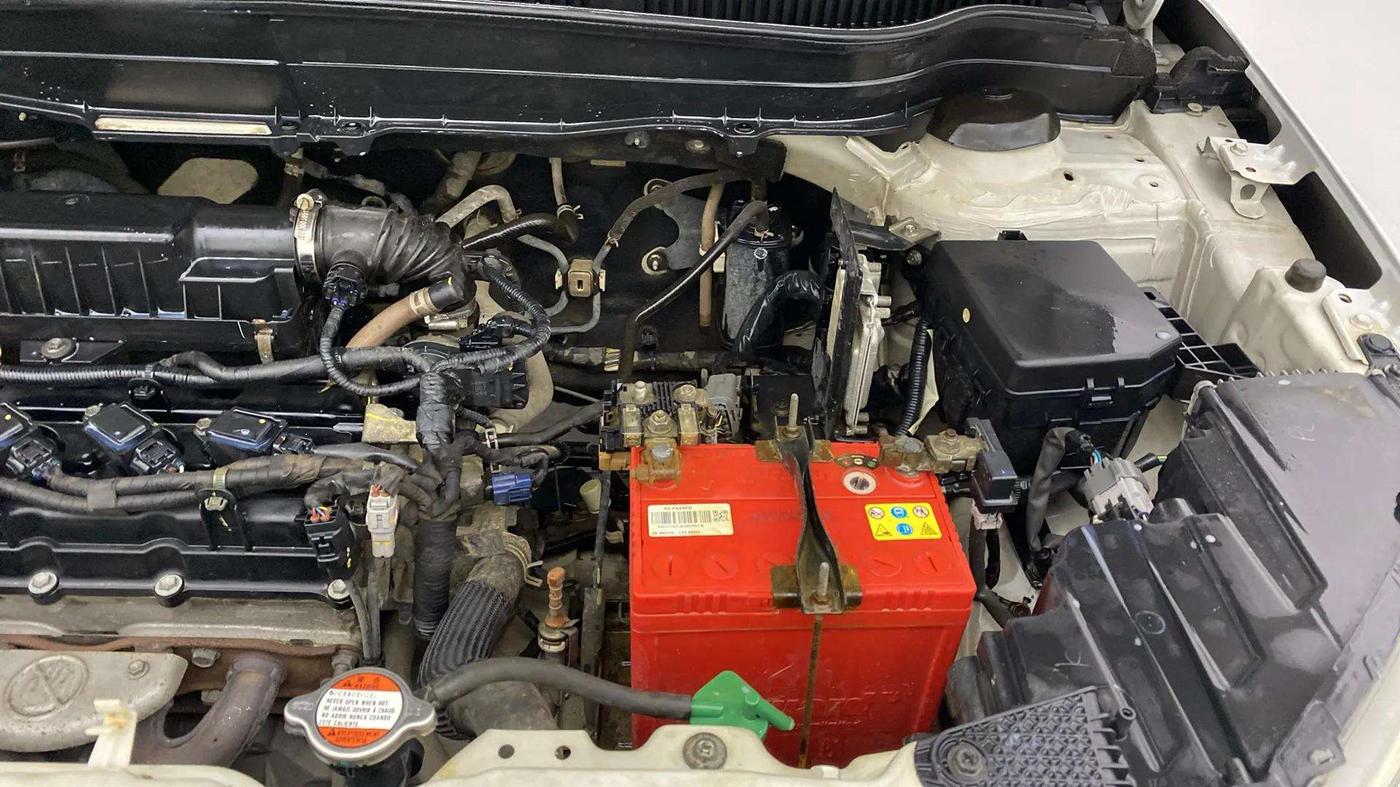 2020 Maruti Vitara Brezza ZXI PLUS AT SHVS, Petrol, Automatic, 90,647 km, Engine View - Left