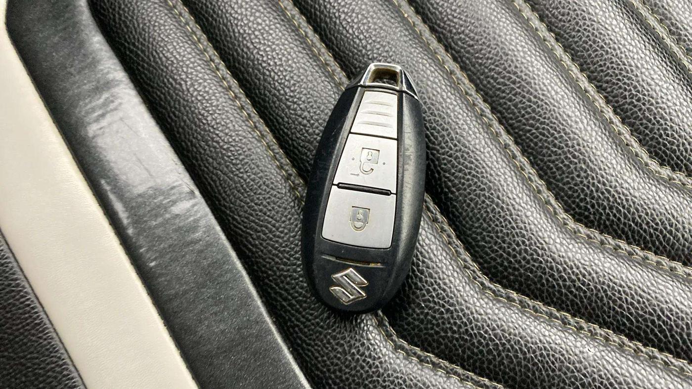 2020 Maruti Vitara Brezza ZXI PLUS AT SHVS, Petrol, Automatic, 90,647 km, Key Close Up