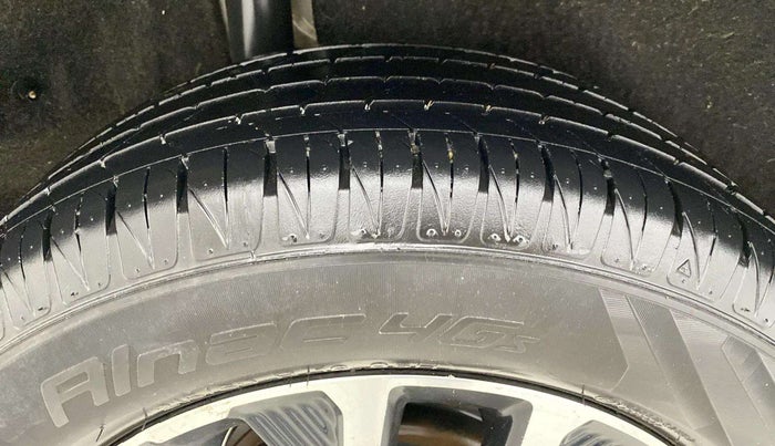 2020 Maruti Vitara Brezza ZXI PLUS AT SHVS, Petrol, Automatic, 90,633 km, Right Rear Tyre Tread