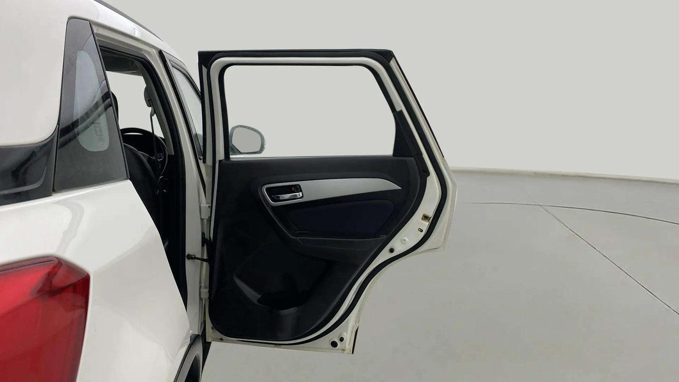 2020 Maruti Vitara Brezza ZXI PLUS AT SHVS, Petrol, Automatic, 90,647 km, RHS Rear Door