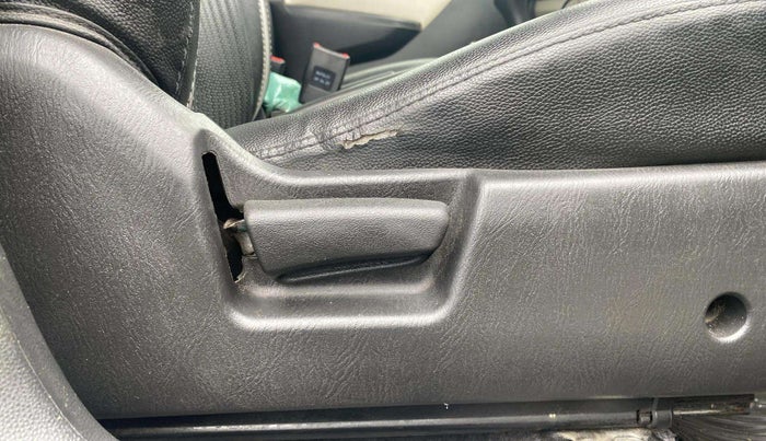 2021 Maruti Alto LXI, Petrol, Manual, 51,353 km, Driver Side Adjustment Panel