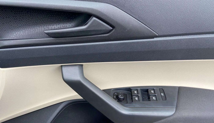 2022 Skoda SLAVIA ACTIVE 1.0L TSI MT, Petrol, Manual, 28,474 km, Driver Side Door Panels Control