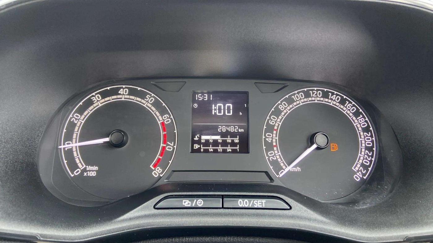2022 Skoda SLAVIA ACTIVE 1.0L TSI MT, Petrol, Manual, 28,474 km, Odometer Image