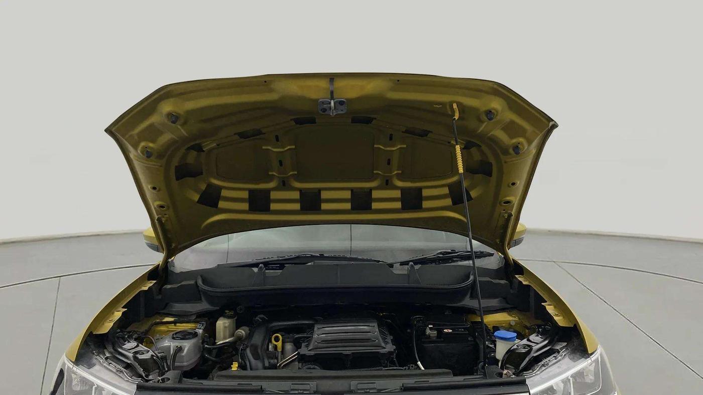 2022 Volkswagen TAIGUN COMFORTLINE 1.0 TSI MT, Petrol, Manual, 22,649 km, Open Bonet