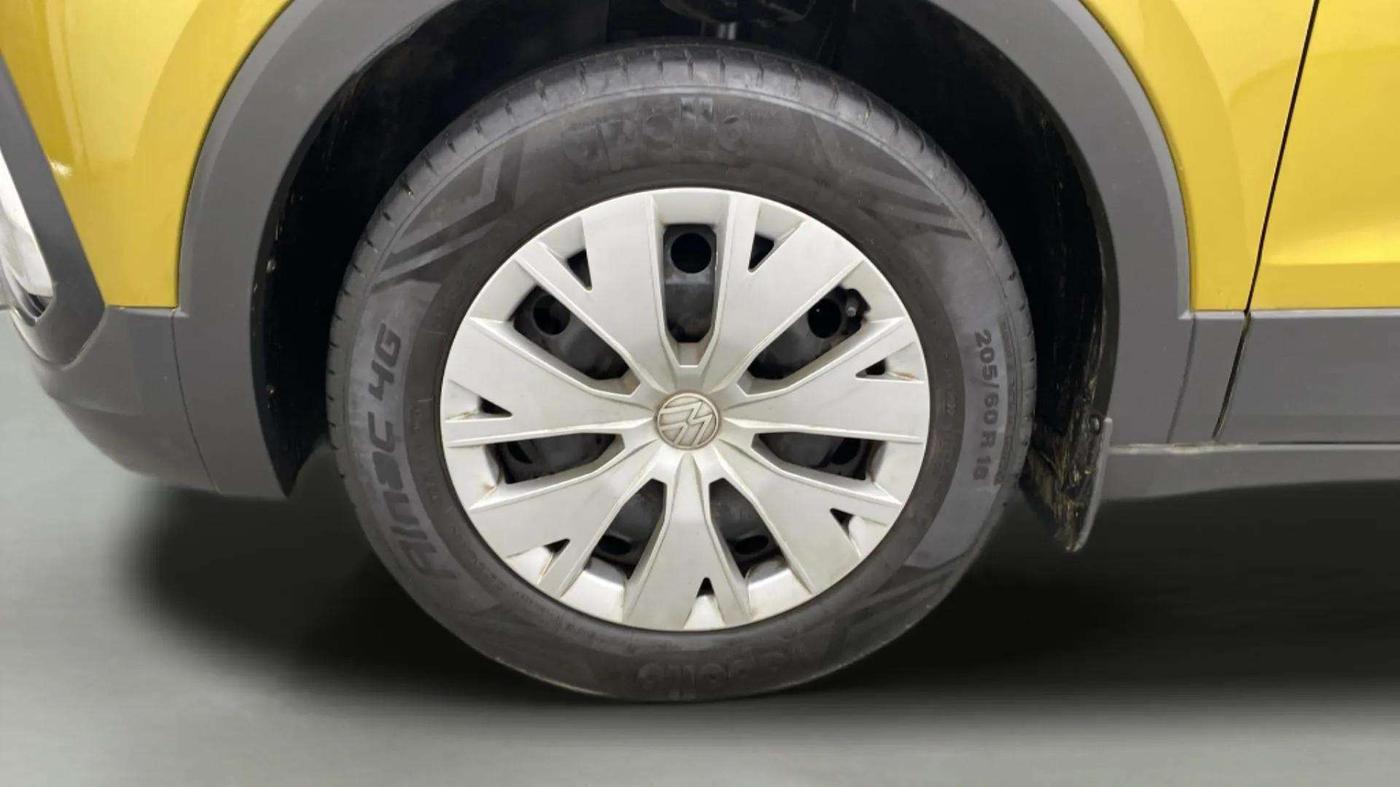 2022 Volkswagen TAIGUN COMFORTLINE 1.0 TSI MT, Petrol, Manual, 22,649 km, Left Front Wheel