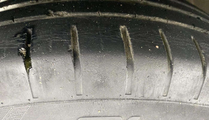 2019 Maruti Swift ZXI AMT, Petrol, Automatic, 55,800 km, Left Front Tyre Tread