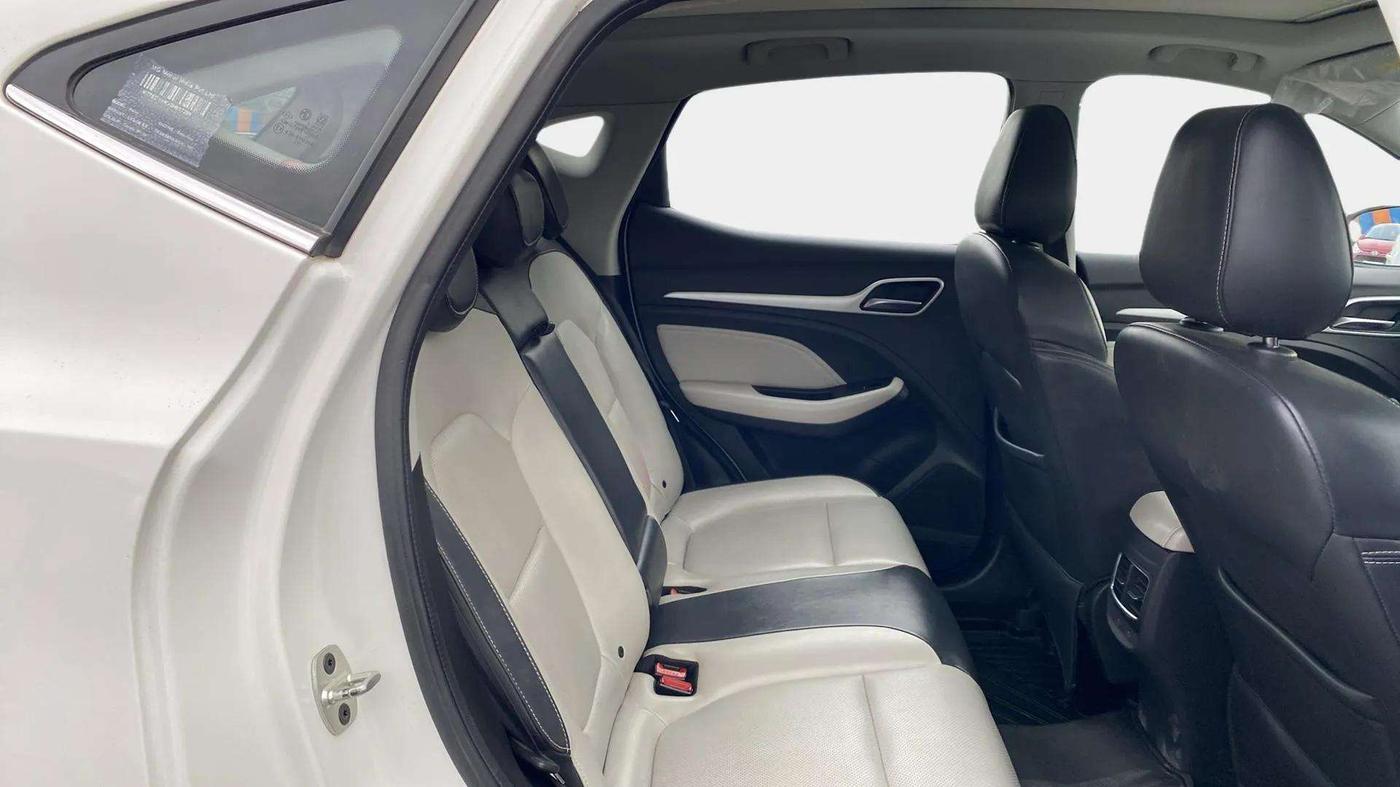 2022 MG ASTOR SHARP EX 1.5 MT, Petrol, Manual, 53,276 km, Right Side Rear Door Cabin