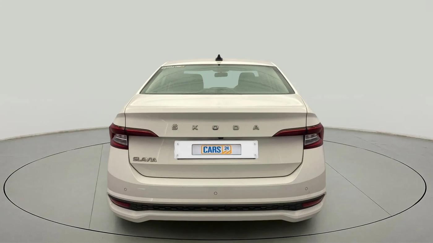 2022 Skoda SLAVIA AMBITION 1.0L TSI MT, Petrol, Manual, 26,242 km, Back/Rear