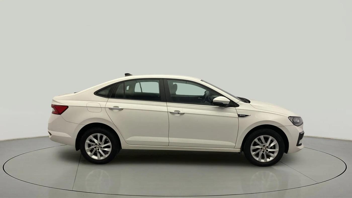 2022 Skoda SLAVIA AMBITION 1.0L TSI MT, Petrol, Manual, 26,242 km, Right Side View