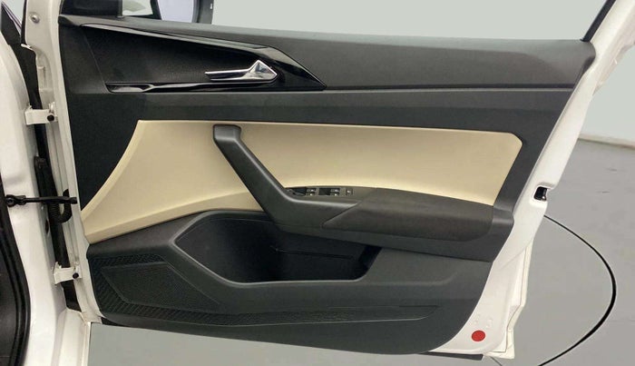 2022 Skoda SLAVIA AMBITION 1.0L TSI MT, Petrol, Manual, 26,177 km, Driver Side Door Panels Control