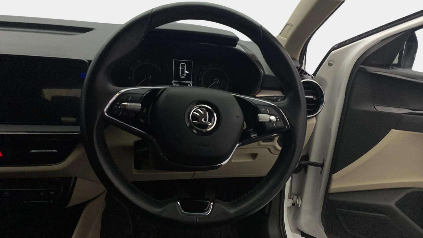 2022 Skoda SLAVIA AMBITION 1.0L TSI MT, Petrol, Manual, 26,242 km, Steering Wheel Close Up