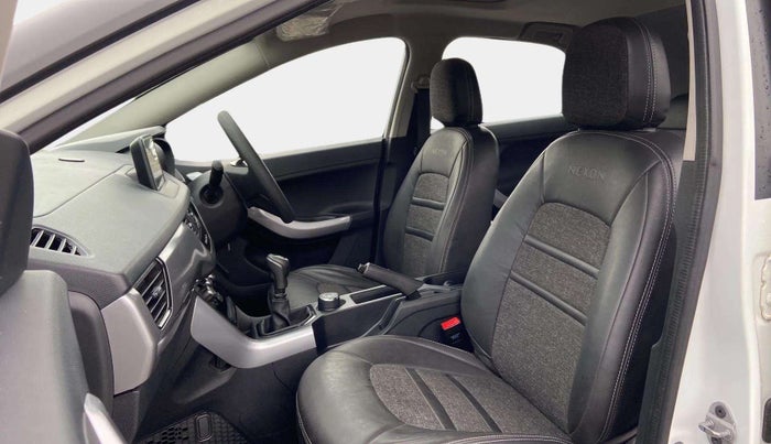 2023 Tata NEXON XM PLUS SUNROOF PETROL, Petrol, Manual, 13,424 km, Right Side Front Door Cabin