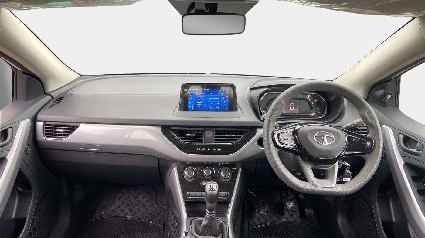 2023 Tata NEXON XM PLUS SUNROOF PETROL, Petrol, Manual, 13,424 km, Dashboard