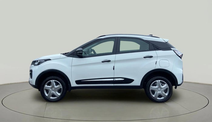 2023 Tata NEXON XM PLUS SUNROOF PETROL, Petrol, Manual, 13,424 km, Left Side