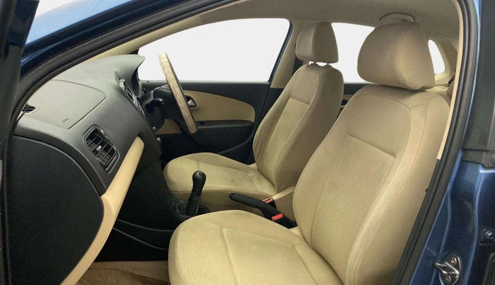 2016 Volkswagen Ameo COMFORTLINE 1.2L, Petrol, Manual, 77,229 km, Right Side Front Door Cabin