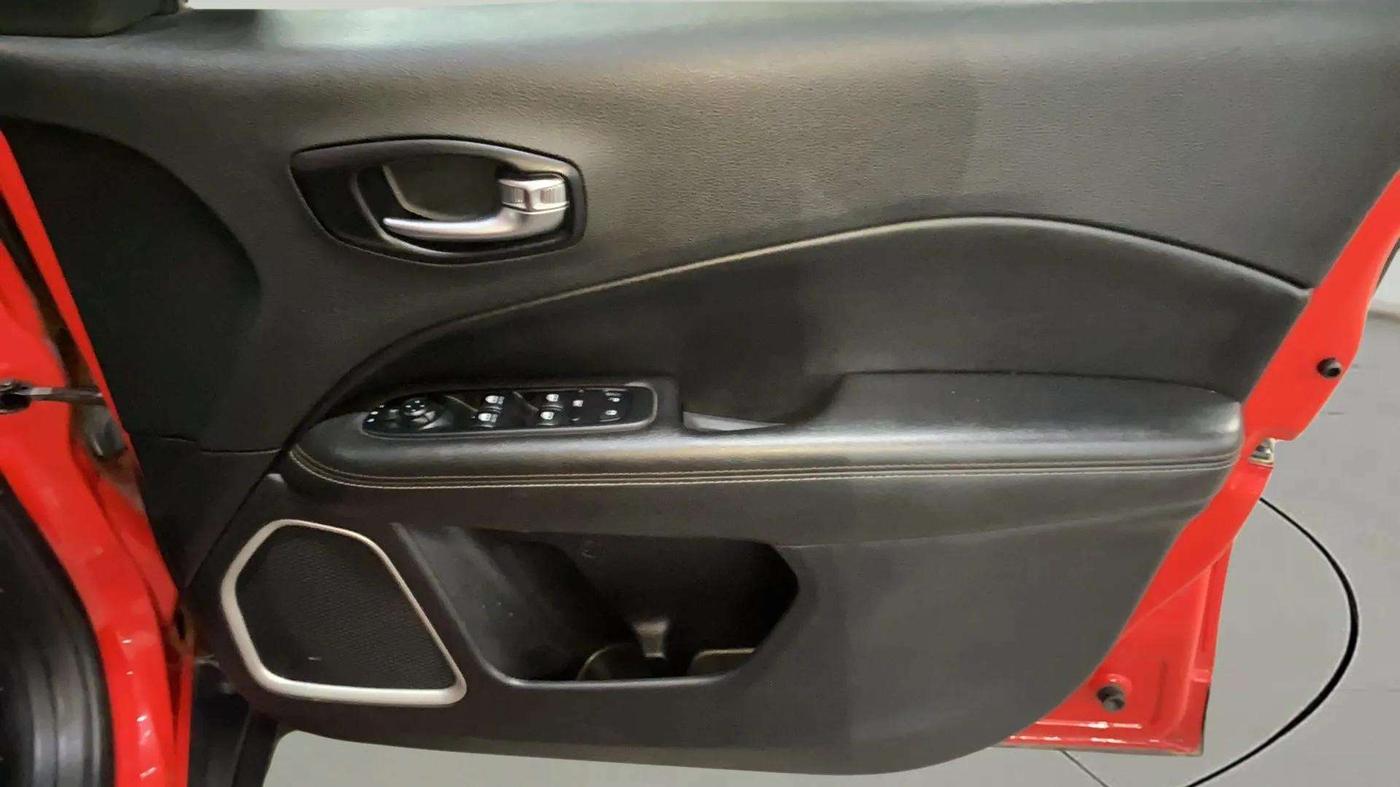 2020 Jeep Compass SPORT PLUS 1.4 PETROL, Petrol, Manual, 33,495 km, Driver Side Door Panels Control