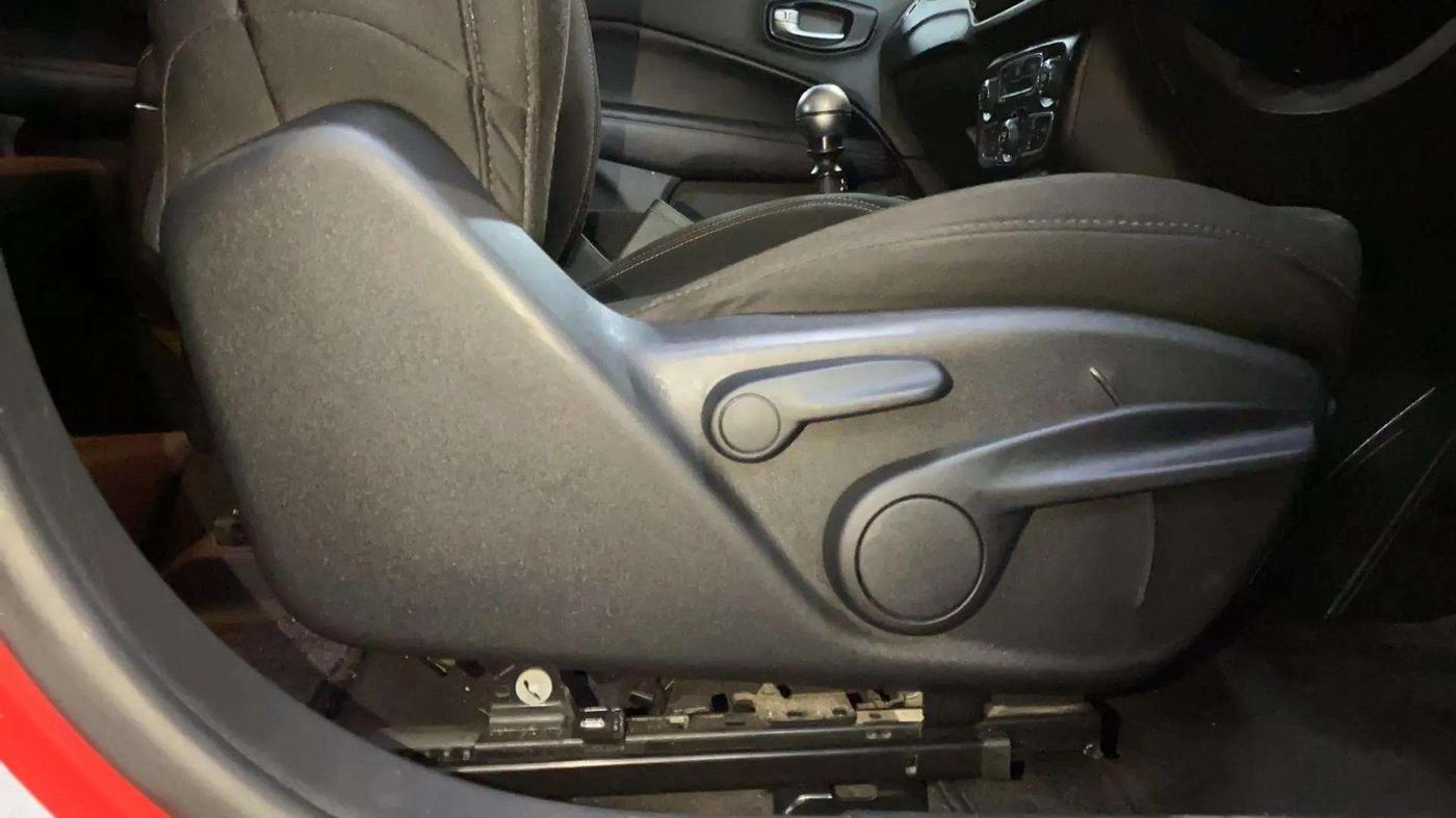 2020 Jeep Compass SPORT PLUS 1.4 PETROL, Petrol, Manual, 33,495 km, Driver Side Adjustment Panel