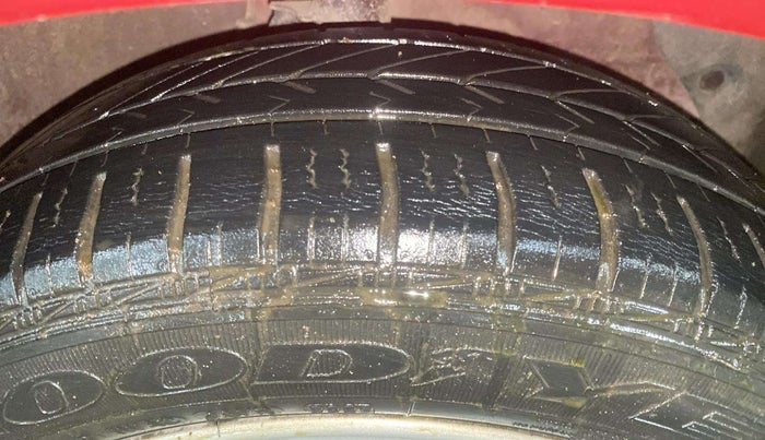 2014 Hyundai Xcent S 1.2, Petrol, Manual, 68,373 km, Right Front Tyre Tread