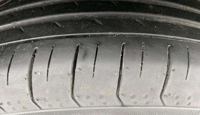 2020 Ford Ecosport TITANIUM 1.5L DIESEL, Diesel, Manual, 77,636 km, Right Rear Tyre Tread