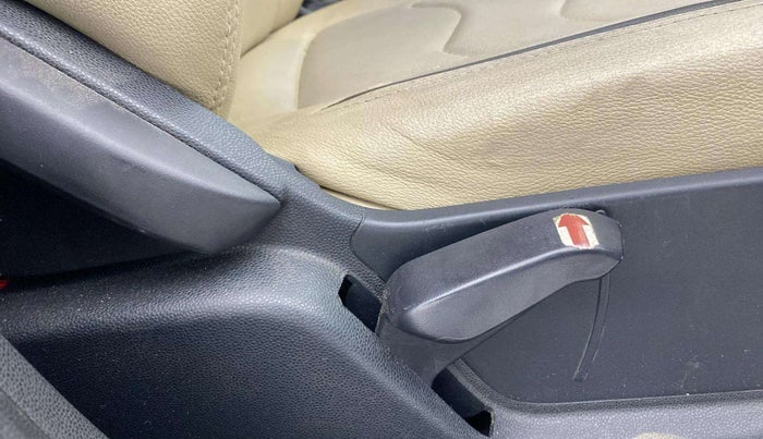 2020 Ford Ecosport TITANIUM 1.5L DIESEL, Diesel, Manual, 77,636 km, Driver Side Adjustment Panel