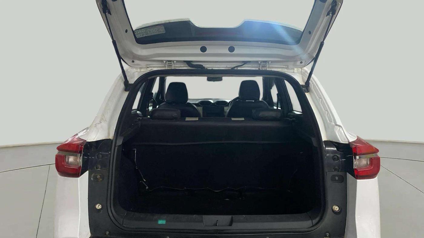 2023 Nissan MAGNITE XE, Petrol, Manual, 40,347 km, Boot Open Zoomed View