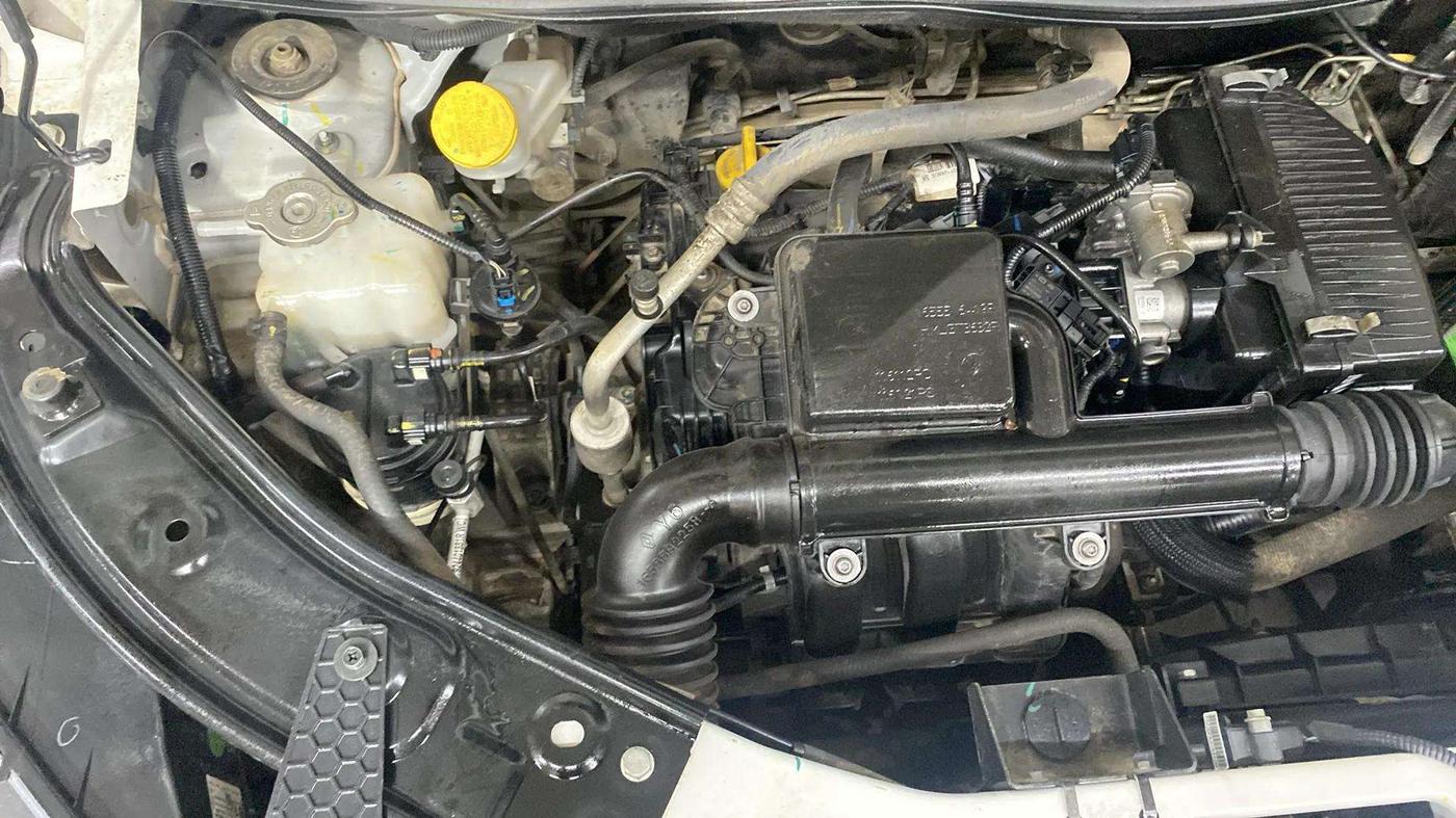 2023 Nissan MAGNITE XE, Petrol, Manual, 40,347 km, Engine View - Right