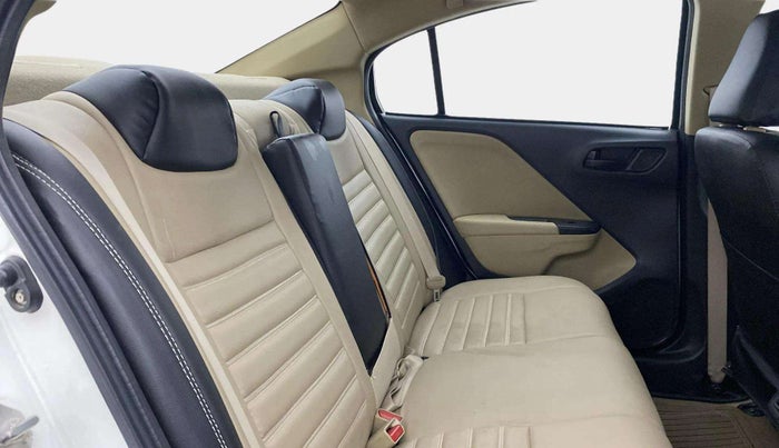 2016 Honda City 1.5L I-VTEC SV CVT, Petrol, Automatic, 1,17,326 km, Right Side Rear Door Cabin