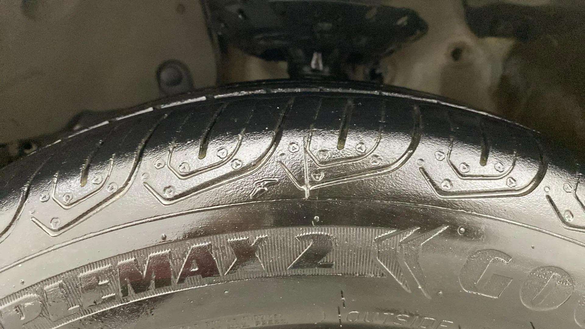 LHS-Front-Tyre-Tread-20