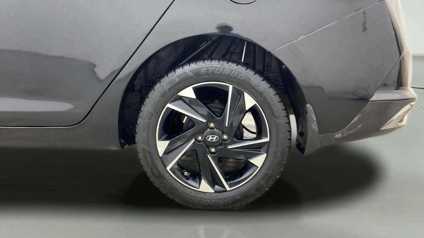 2021 Hyundai Verna SX (O) 1.5 VTVT IVT, Petrol, Automatic, 84,477 km, Left Rear Wheel