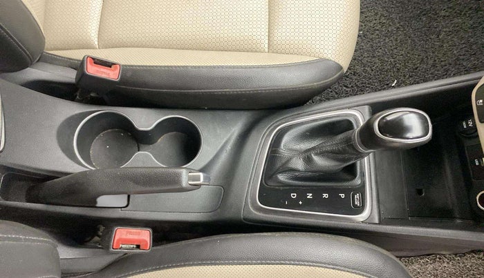 2021 Hyundai Verna SX (O) 1.5 VTVT IVT, Petrol, Automatic, 84,477 km, Gear Lever