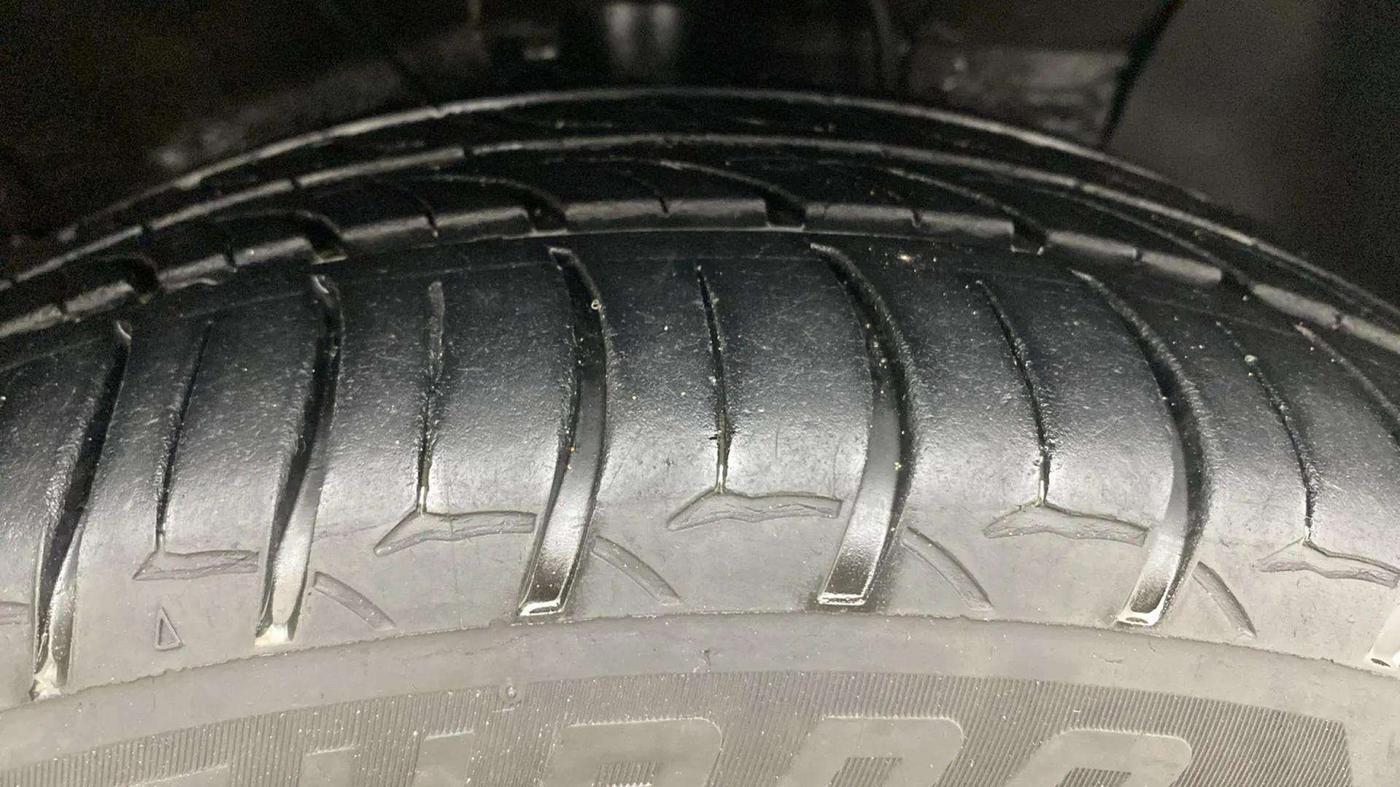 2021 Hyundai Verna SX (O) 1.5 VTVT IVT, Petrol, Automatic, 84,477 km, Left Front Tyre Tread