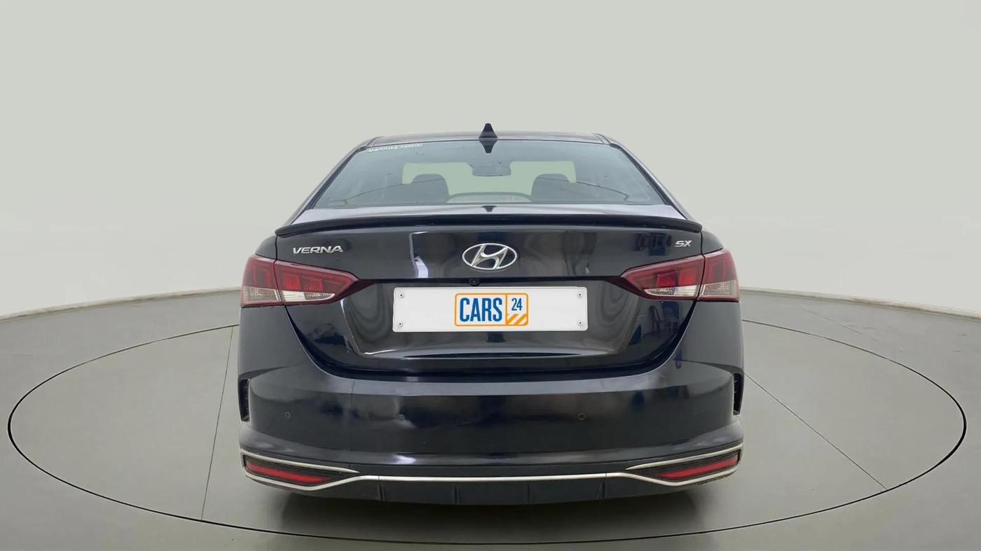 2021 Hyundai Verna SX (O) 1.5 VTVT IVT, Petrol, Automatic, 84,477 km, Back/Rear