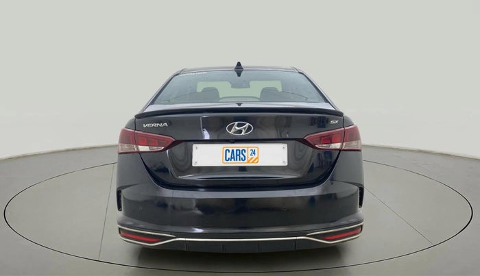 2021 Hyundai Verna SX (O) 1.5 VTVT IVT, Petrol, Automatic, 84,477 km, Back/Rear