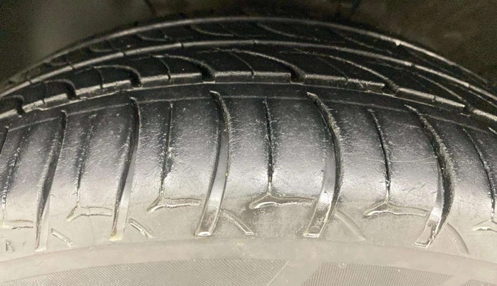 2021 Hyundai Verna SX (O) 1.5 VTVT IVT, Petrol, Automatic, 84,477 km, Right Front Tyre Tread