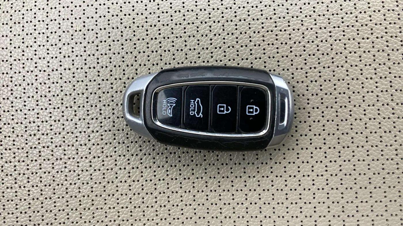 2021 Hyundai Verna SX (O) 1.5 VTVT IVT, Petrol, Automatic, 84,477 km, Key Close Up