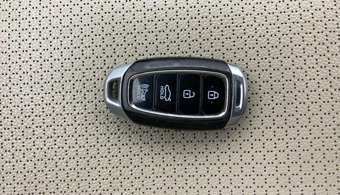 2021 Hyundai Verna SX (O) 1.5 VTVT IVT, Petrol, Automatic, 84,477 km, Key Close Up