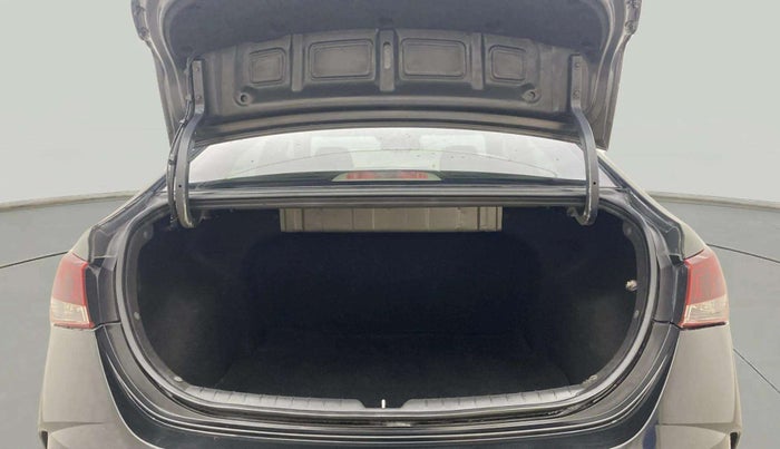 2021 Hyundai Verna SX (O) 1.5 VTVT IVT, Petrol, Automatic, 84,477 km, Boot Inside