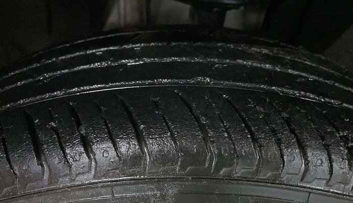 2021 Renault Kiger RXZ TURBO MT, Petrol, Manual, 36,871 km, Left Front Tyre Tread