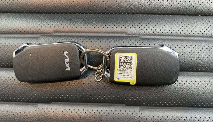 2024 KIA SONET GTX PLUS 1.0 TURBO PETROL DCT, Petrol, Automatic, 18,206 km, Key Close Up