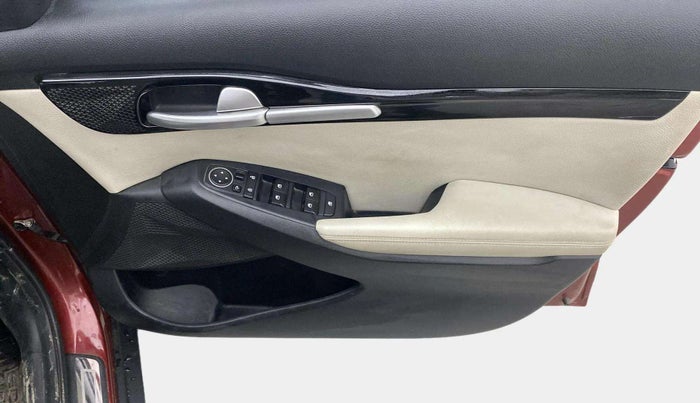 2020 KIA SELTOS HTX IVT 1.5 PETROL, Petrol, Automatic, 26,763 km, Driver Side Door Panels Control