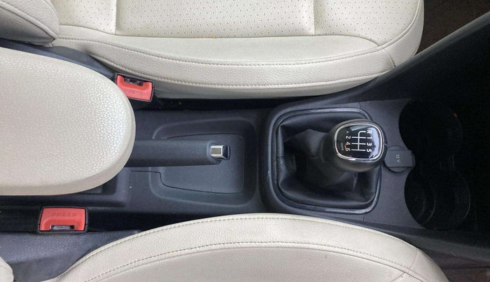 2020 Skoda Rapid STYLE TSI, Petrol, Manual, 25,958 km, Gear Lever