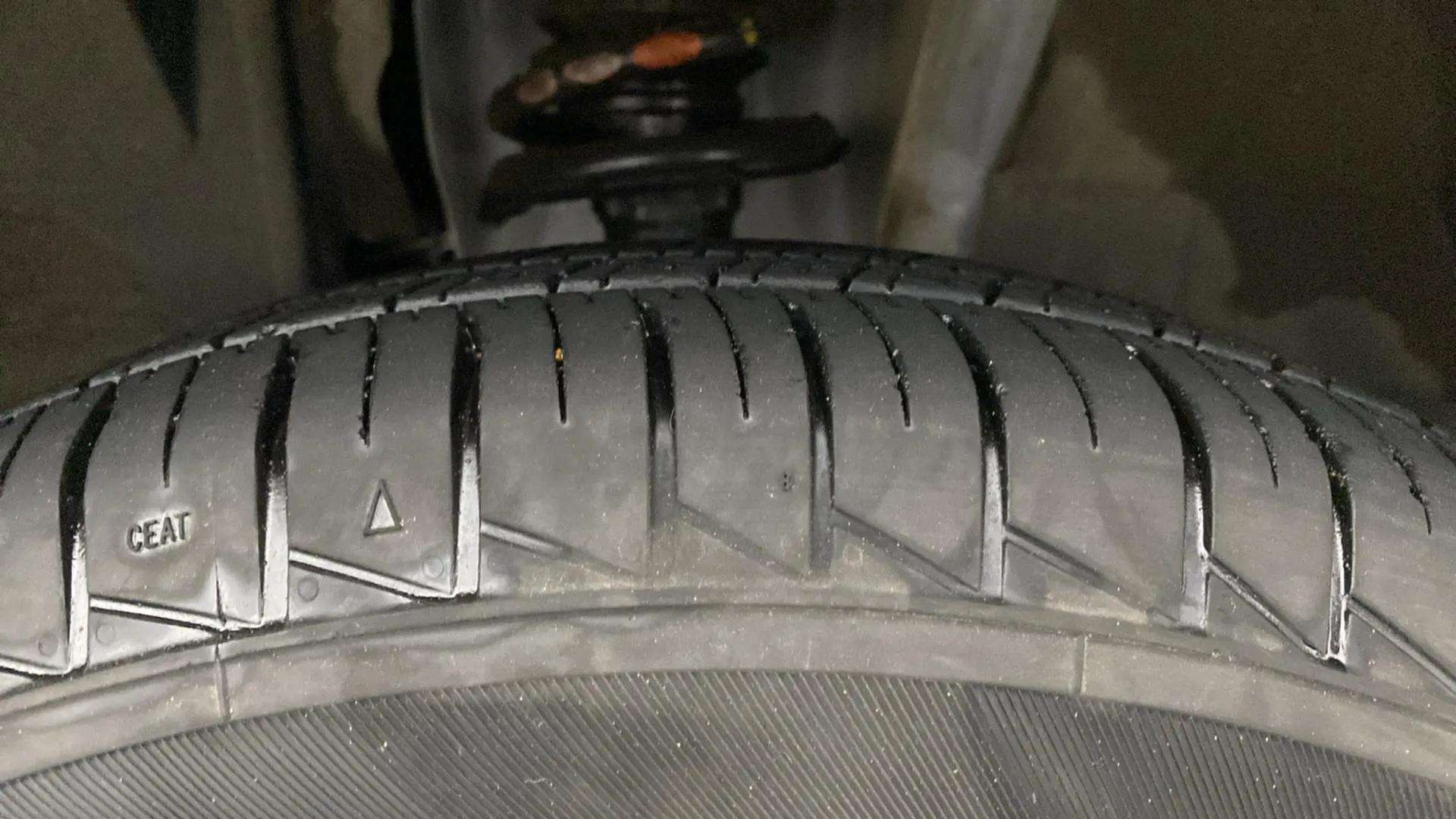 RHS-Front-Tyre-Tread-18