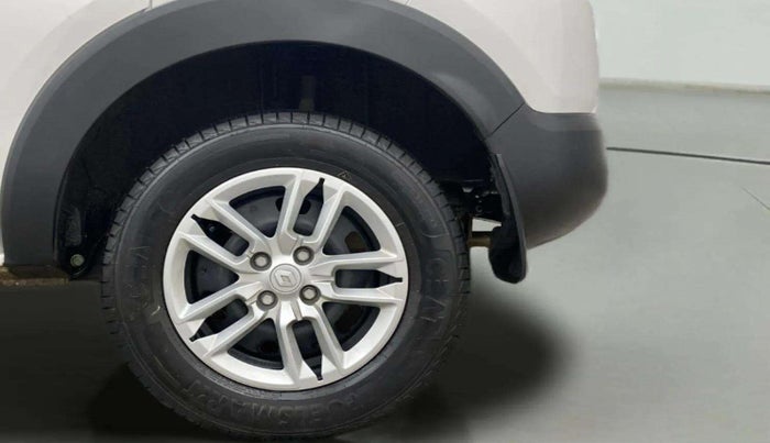 2023 Renault TRIBER RXT, Petrol, Manual, 3,706 km, Left Rear Wheel