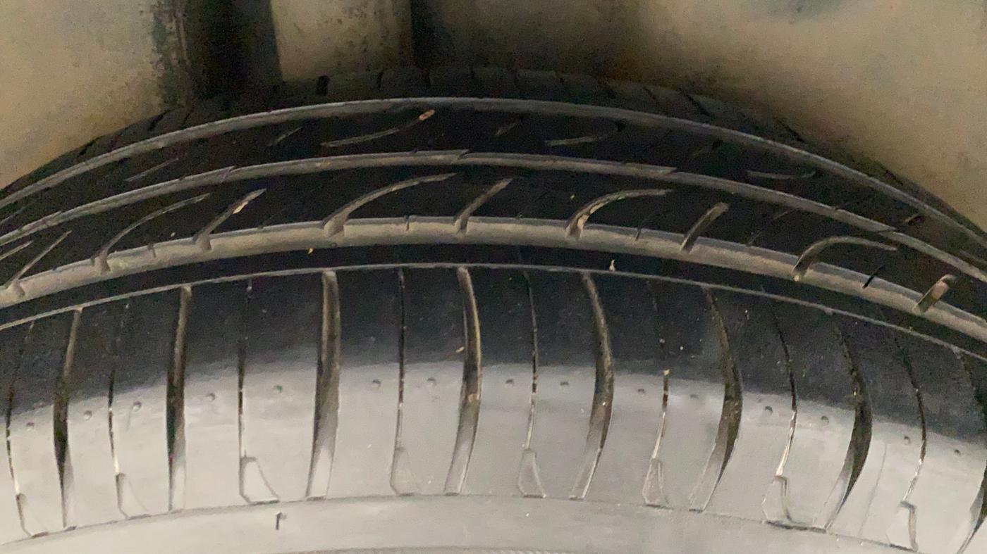 2018 Volkswagen Vento HIGHLINE DIESEL 1.5, Diesel, Manual, 58,075 km, Right Rear Tyre Tread