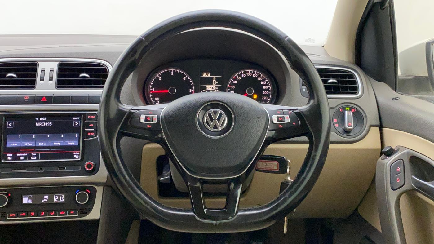2018 Volkswagen Vento HIGHLINE DIESEL 1.5, Diesel, Manual, 58,075 km, Steering Wheel Close Up