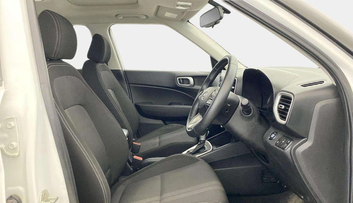 2019 Hyundai VENUE SX PLUS 1.0 TURBO DCT, Petrol, Automatic, 27,110 km, Right Side Front Door Cabin