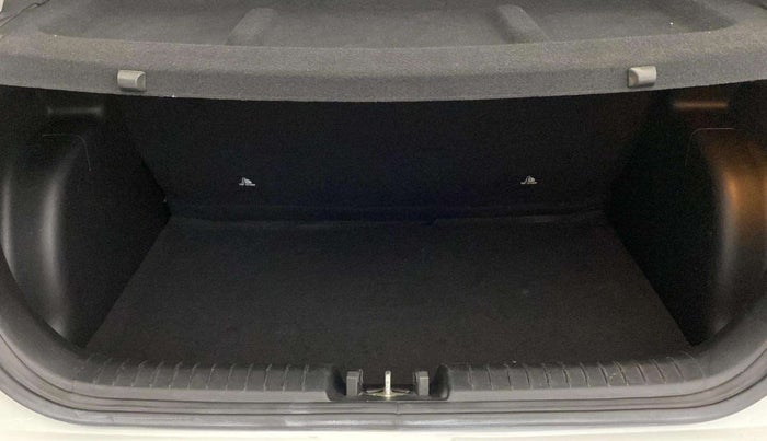 2019 Hyundai VENUE SX PLUS 1.0 TURBO DCT, Petrol, Automatic, 27,110 km, Boot Inside