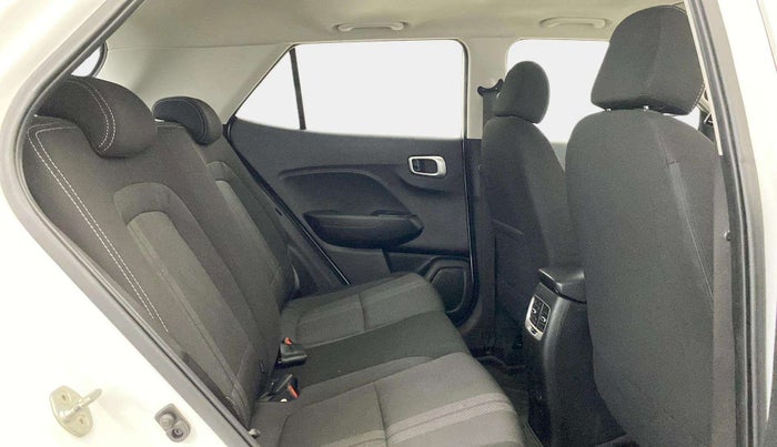2019 Hyundai VENUE SX PLUS 1.0 TURBO DCT, Petrol, Automatic, 27,110 km, Right Side Rear Door Cabin